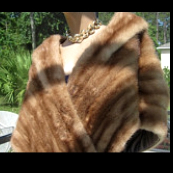 LUNARAINE VINTAGE AUTHENTIC MINK FUR STOLE SIZE: LARGE-XLARGE - Picture 3 of 4